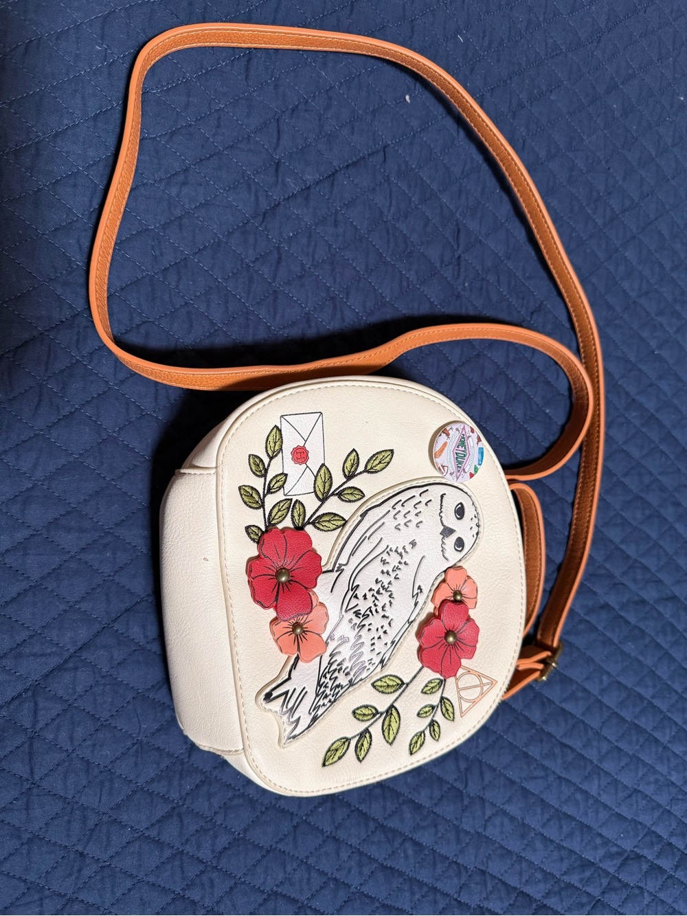 Loungefly Hedwig Round Crossbody